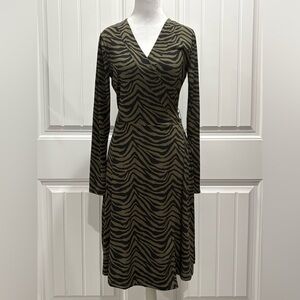 Banana Republic Olive & Black Long-Sleeve Wrap Dress Size S